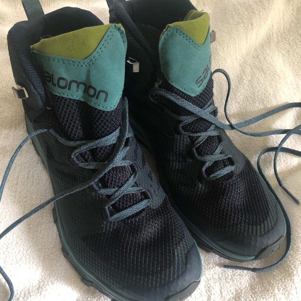 Salomon Outline Mid Gore Tex 8.5 Navy Hiking Boots